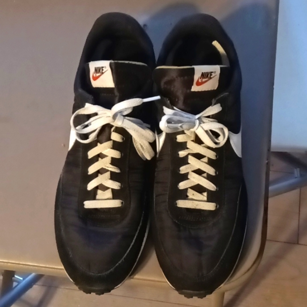 Nike Tailwind 79